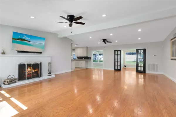 Maitland, FL 32751,515 W FAITH TER