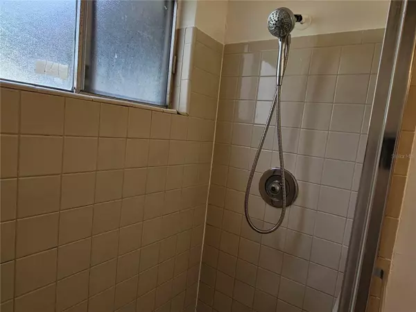 Orlando, FL 32818,5311 FALLING WATER DR