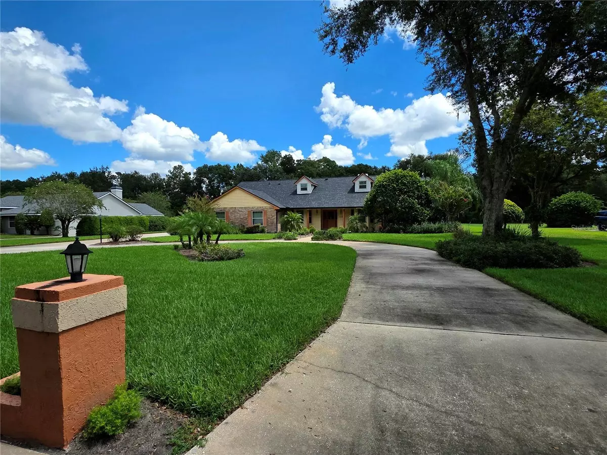 Sanford, FL 32771,2325 RIVER TREE CIR