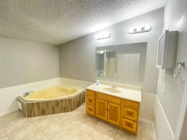 Casselberry, FL 32707,1770 HOLIDAY DR