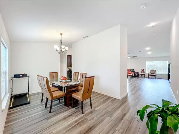 Palm Bay, FL 32909,808 GRANDEUR ST SE