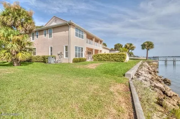 Daytona Beach, FL 32117,1647 RIVERSIDE DR