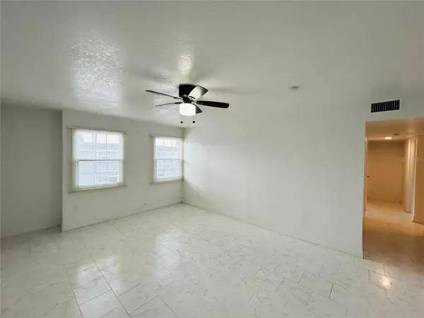 Orlando, FL 32805,2751 L B MCLEOD RD #2751