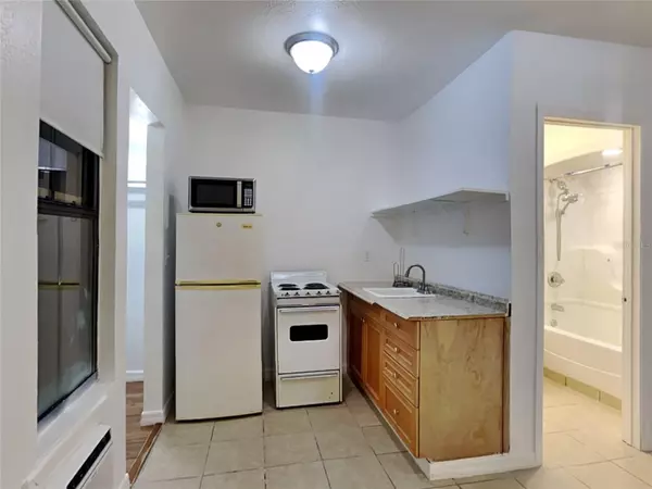 Casselberry, FL 32707,1431 SEMINOLA BLVD #3