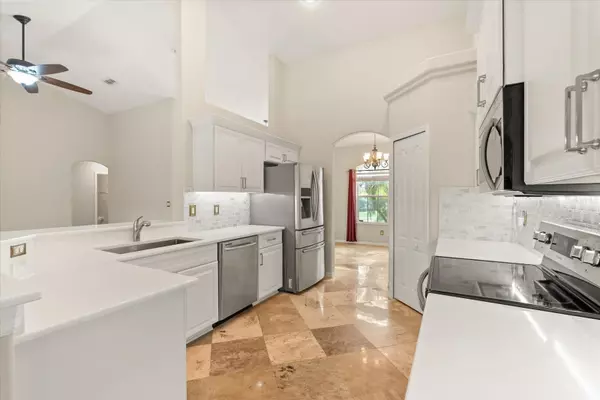 Clermont, FL 34711,12807 COLONNADE CIR