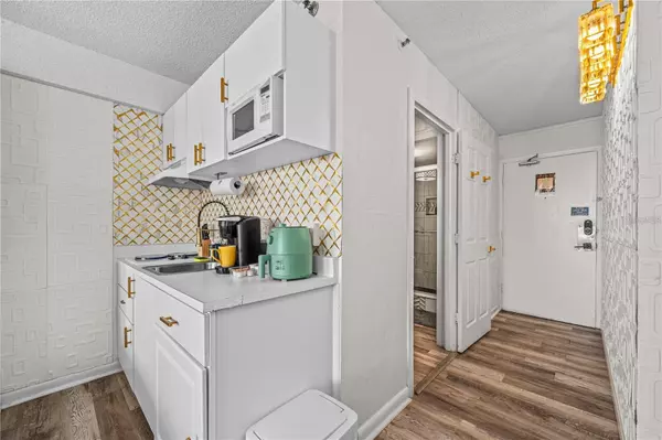 Daytona Beach, FL 32118,800 N ATLANTIC AVE #417