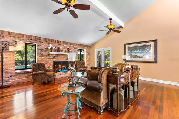 New Smyrna Beach, FL 32168,114 SAND PINE PL