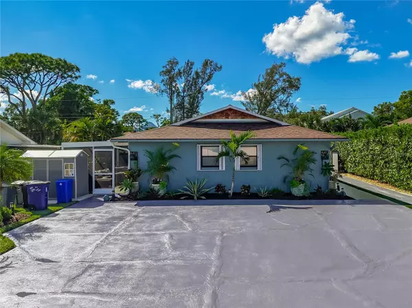 Bonita Springs, FL 34134,4411-4413 LITTLE HICKORY RD