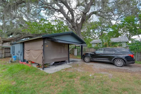 Tampa, FL 33604,8910 N ASHLEY ST