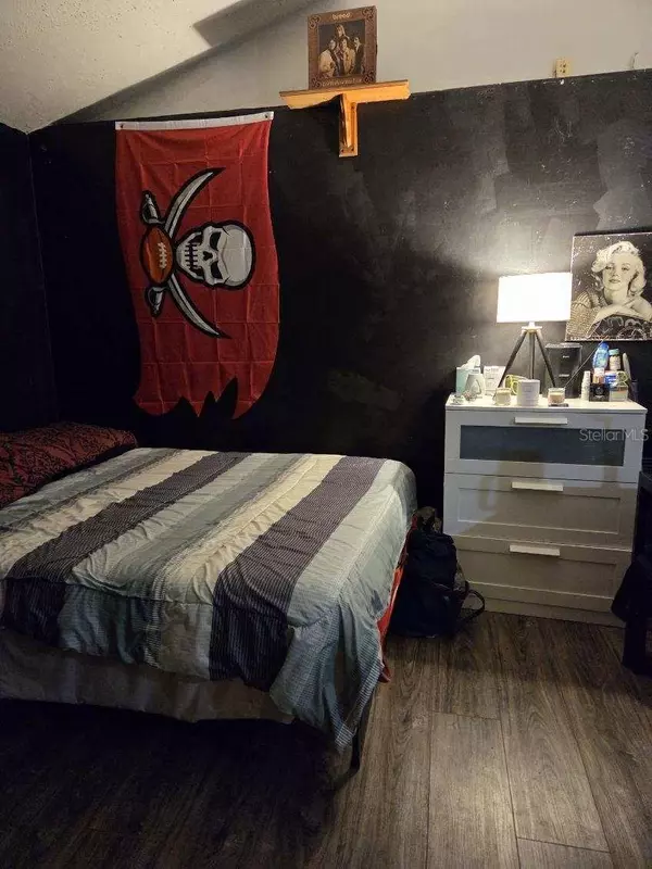 Tampa, FL 33604,8910 N ASHLEY ST