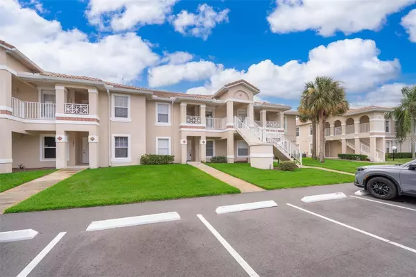 Orlando, FL 32824,13403 FAIRWAY GLEN DR #203
