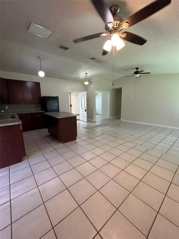 Kissimmee, FL 34759,844 E FLAG LN