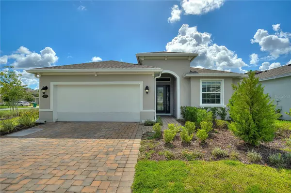 1125 VICTORIA HILLS DR S, Deland, FL 32724