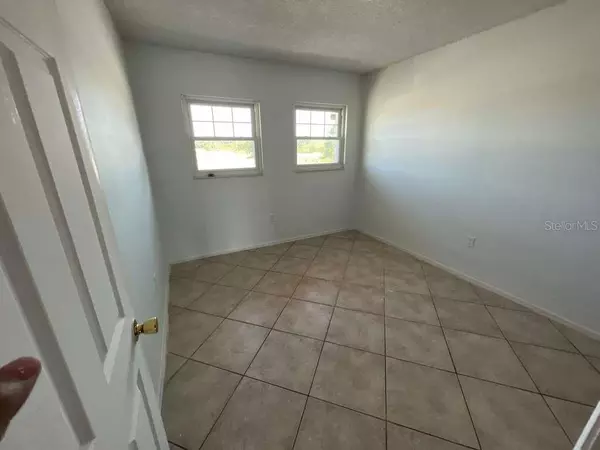 Orlando, FL 32809,851 SKY LAKE CIR #D