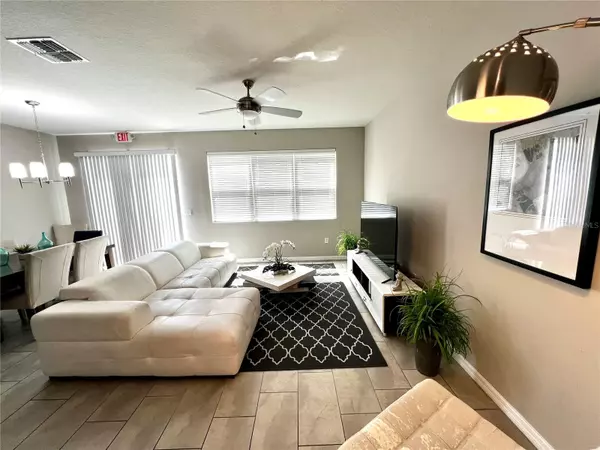 Kissimmee, FL 34746,5110 KILLARNEY WAY