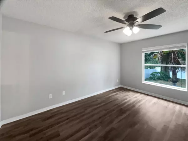 Clermont, FL 34711,15912 LAKE ORIENTA CT