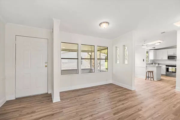 Zellwood, FL 32798,4039 N CITRUS CIR #200