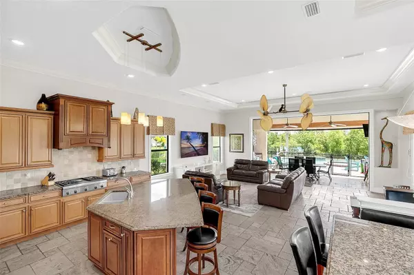 Reunion, FL 34747,735 GOLDEN BEAR DR