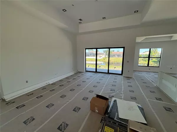 Rotonda West, FL 33947,215 BUNKER RD