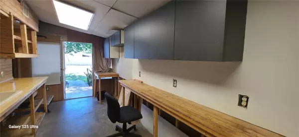 Zephyrhills, FL 33542,6349 20TH ST