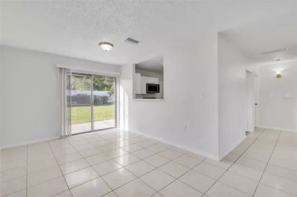 Kissimmee, FL 34758,975 DERBYSHIRE DR