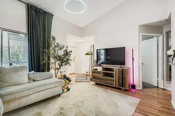 Lake Mary, FL 32746,2548 GRASSY POINT DR #202