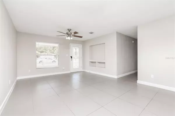 Orlando, FL 32810,7733 RANGE DR