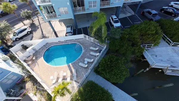 St Petersburg, FL 33708,13999 GULF BLVD #201