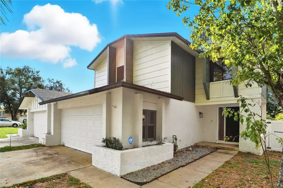 640 MACDUFF LN #B, Winter Springs, FL 32708