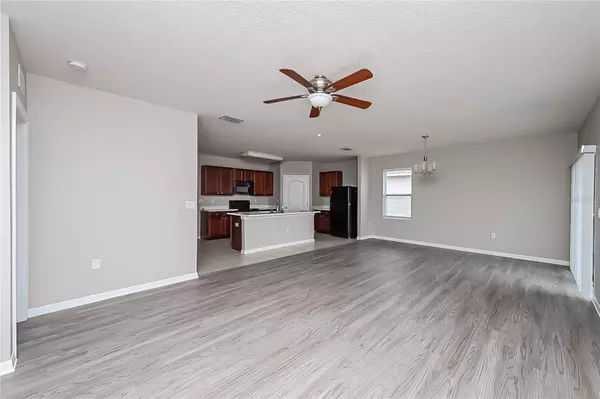 Lakeland, FL 33811,3275 BAYOU BAY DR