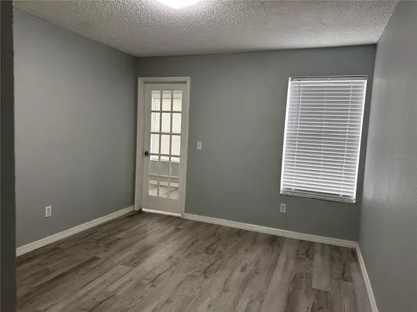 Orlando, FL 32811,5132 CONROY RD #911