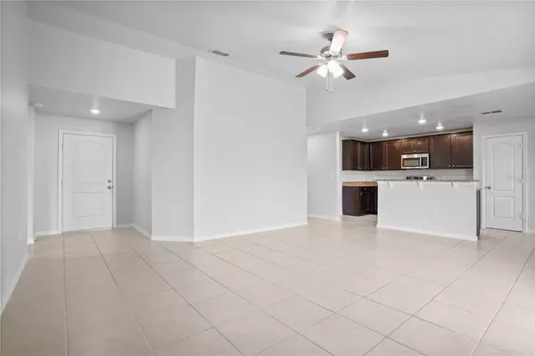 Mascotte, FL 34753,1180 MOYLE WAY