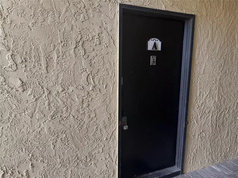 900 N LAKE DESTINY RD #A, Altamonte Springs, FL 32714