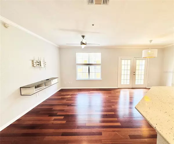 Orlando, FL 32801,860 N ORANGE AVE #332