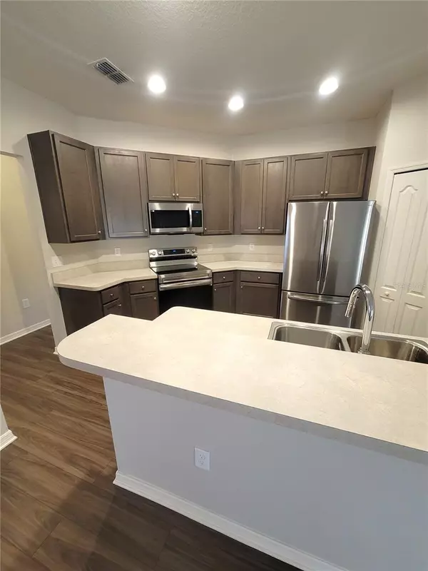 Winter Haven, FL 33881,300 ARBUTHNOT ST