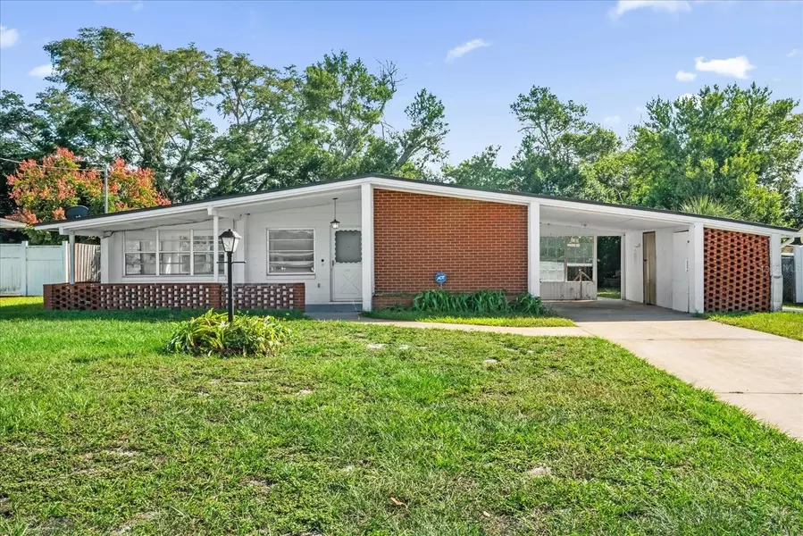 120 E ROBERTS ST, Orange City, FL 32763