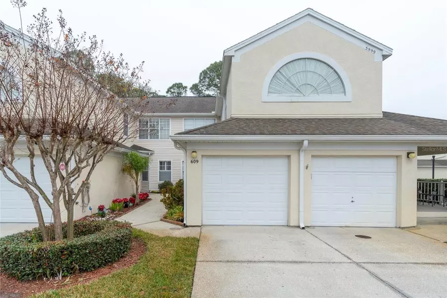 5999 LAKE POINTE #609, Orlando, FL 32822
