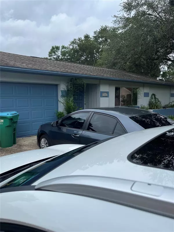 11894 91ST TER, Seminole, FL 33772