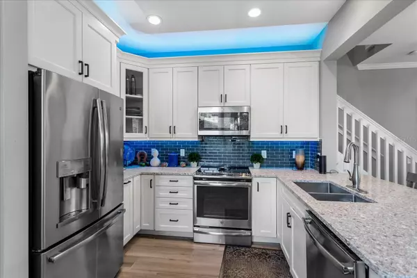 Orlando, FL 32835,6000 KIPLING CT #108