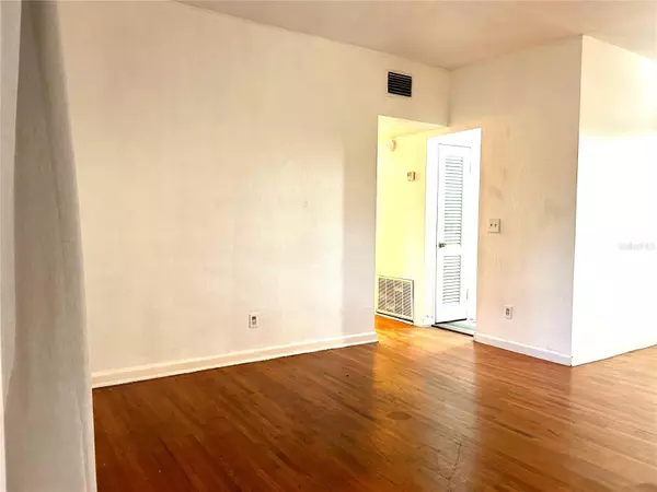 Altamonte Springs, FL 32714,112 DAHLIA DR