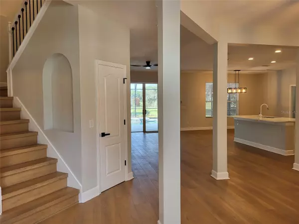 Apopka, FL 32712,889 ROCK CREEK ST