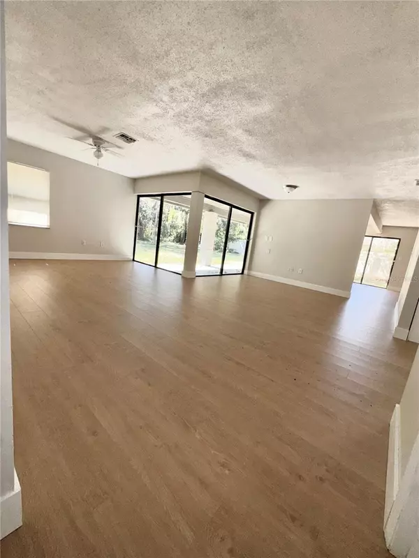 Kissimmee, FL 34759,631 MIDIRON DR
