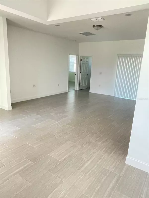 Kissimmee, FL 34758,917 GATESHEAD CT