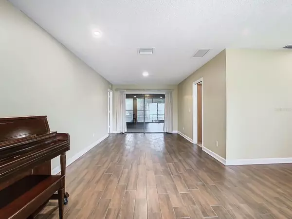 Longwood, FL 32750,1469 GRACE LAKE CIR