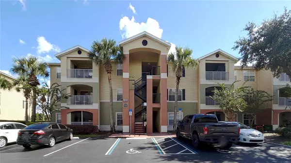 1989 SUMMER CLUB DR #303, Oviedo, FL 32765