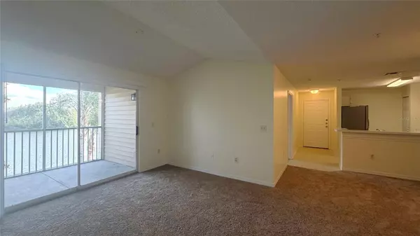 Oviedo, FL 32765,1989 SUMMER CLUB DR #303