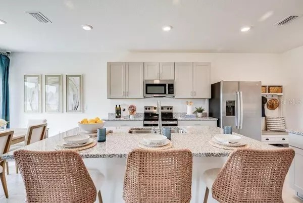 Groveland, FL 34736,7416 CAPSTONE DR