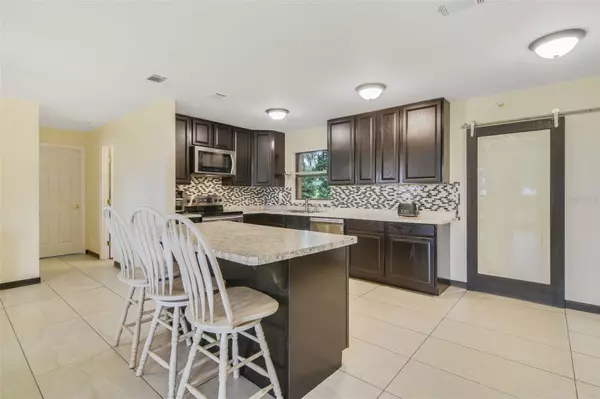 Ocklawaha, FL 32179,4981 SE 180TH TER