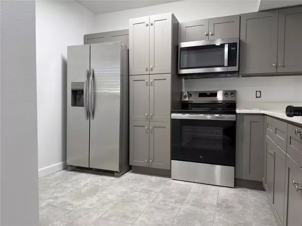 Orlando, FL 32824,13208 VILLA VISTA DR #104