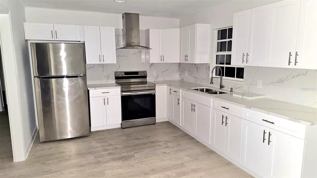 Lakeland, FL 33810,720 SWISS DR